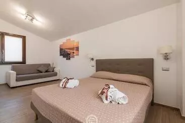 Majatalo Villa Monica Suites