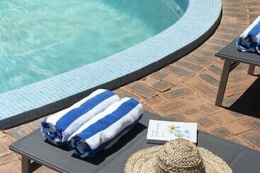 Blue Heron Boutique Motel