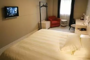 酒店 Jinjiang Inn Xiangzhou Lovers Road C