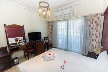 Philae Hotel Aswan