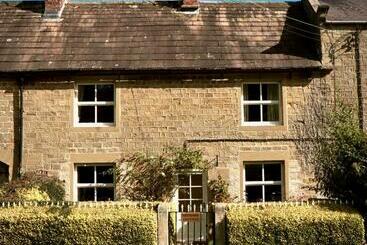 تختخواب و صبحانه Orchard Cottage