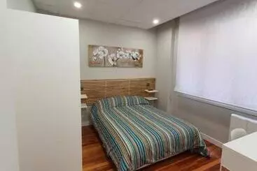 ホテル Guggenheim Riverview Hbi01297