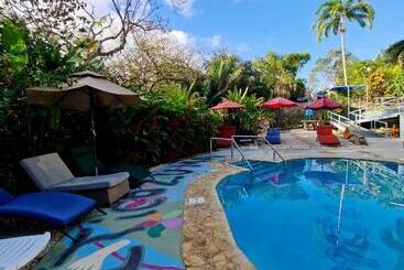 בית מלון כפרי Ticozuma