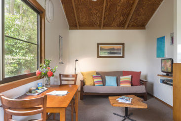 בית מלון כפרי Byron Bay Farm Cottages