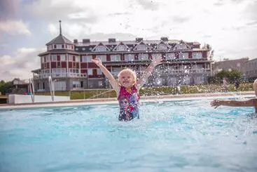 هتل Grand Arctic Resort