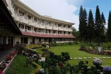 Hotel Sinabung Hills Berastagi