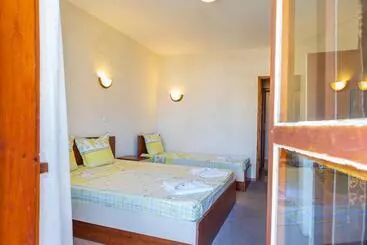 ホテル хотел бриз