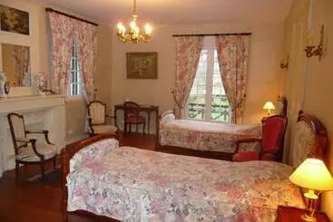 Aamiaismajoitus (B&B) Manoir De Sens