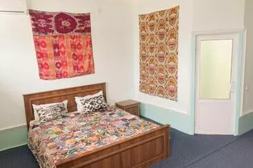 Pension  Guest House Ikathouse