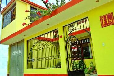 بنسيون Hostal Geminis