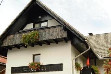 تختخواب و صبحانه Hiša Planšar Bohinj Accommodations