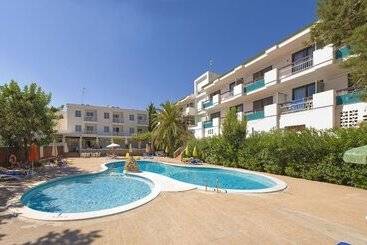 Apartamentos Cala Llonga Playa Ibiza