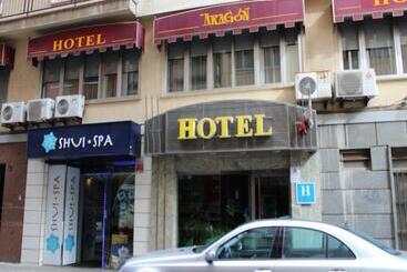 فندق Aragon