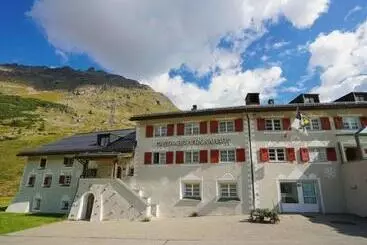 ペンション Gasthaus & Hotel Berninahaus