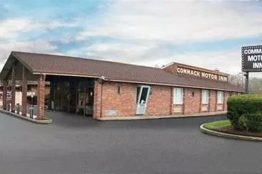 モーテル Commack Inn