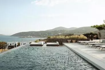Nos Hotel & Villas