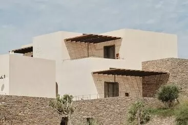 Nos Hotel & Villas