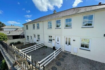 Charming 2bed Cottage In Charlestown Near The Sea