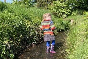 קוטג'' Enchanted Retreats At West Ford Devon