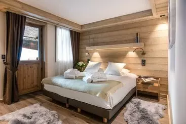 هتل آپارتمان Manali Lodge  By Alpine Resorts