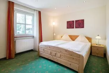 هتل Appartements Tannenhof