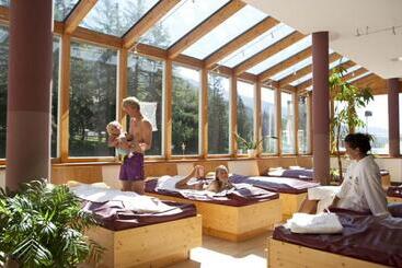 منتجع Familienhotel Hinteregger