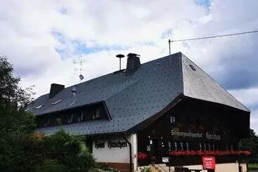 ホテル Hirschen