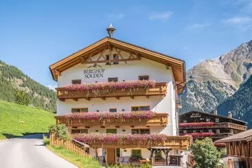 Hotel Berghof Soelden Anno 1588