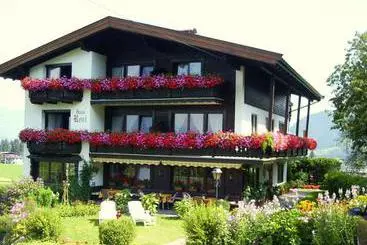 Bed and Breakfast Haus Resi Pension