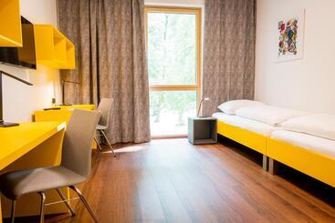 Отель Schloss Haindorf