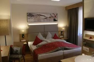 בית מלון כפרי Sportalm