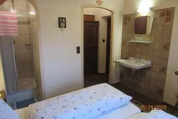 ベッドアンドブレックファースト Villa Löcker