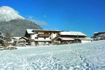 ホテル Haus Krismer