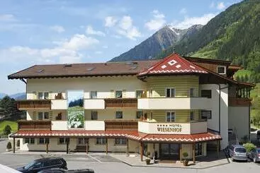 ホテル Wiesenhof Gardenresort