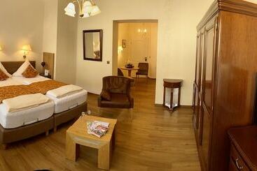 בית מלון כפרי Haus Hohenzollern & Haus Ambiente