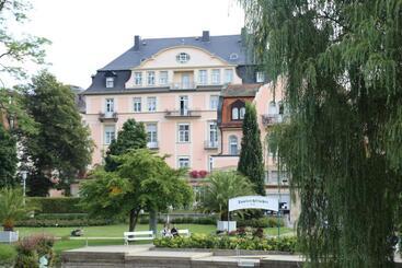 Villa Thea Hotel Am Rosengarten