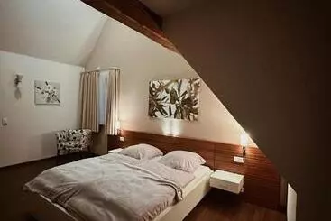 Отель Gasthaus Lindenhof