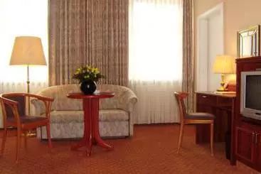 فندق Goldener Loewe