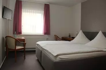 تختخواب و صبحانه Pension Der Kleine Nachbar