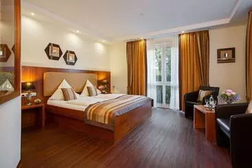 Отель Mutterbahr