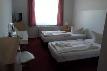 Отель Zur Linde