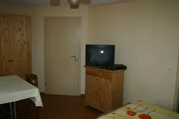 Majatalo Gasthof Zum Stausee