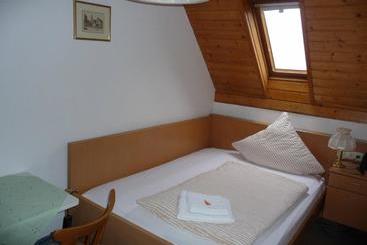 Hotel Wengerterstube & Gästezimmer Kern