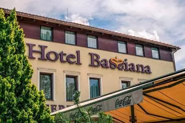Bassiana Hotel Es Etterem