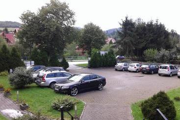 Szálloda Bialy Dworek