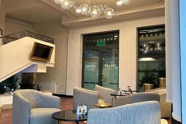 ホテル Falko