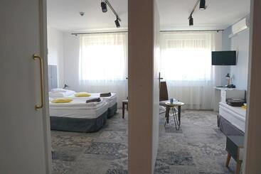 ホテル Nafta Krosno