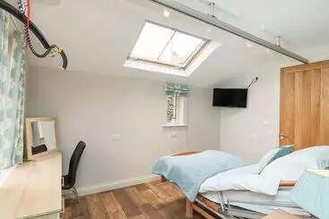 Sunday Cottage