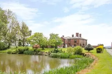 Casa Rural The Manor House At Kenwick Lodge