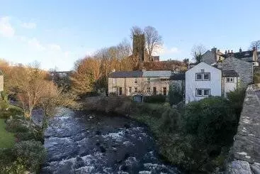 Waterfall Cottage